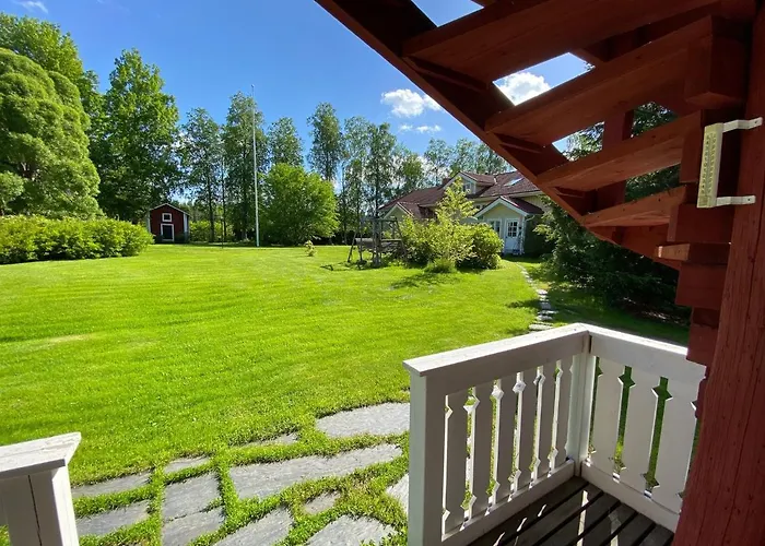 Aamiaismajoitus Rauhalan Kievari 3*